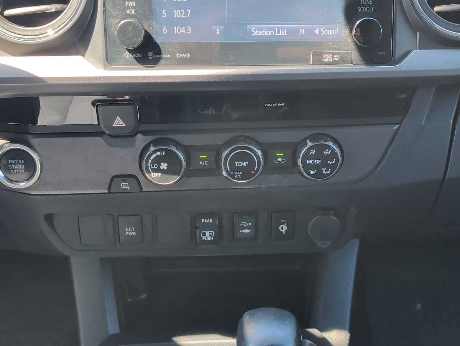 Used 2018 Toyota Tacoma TRD Sport RWD image 15