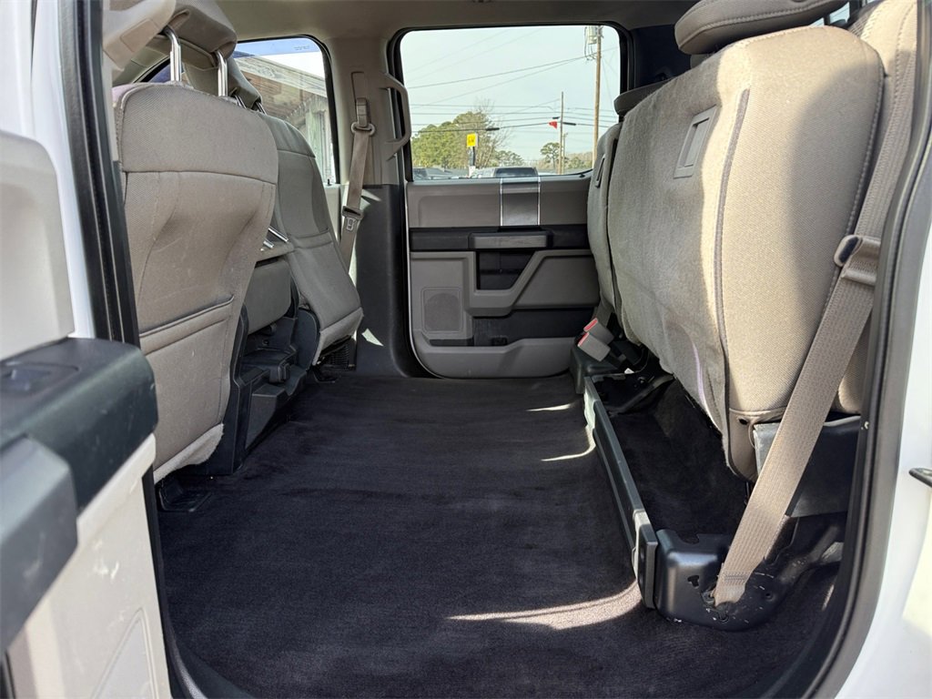 Used 2015 Ford F150 XLT w/ Equipment Group 302A Luxury image 16