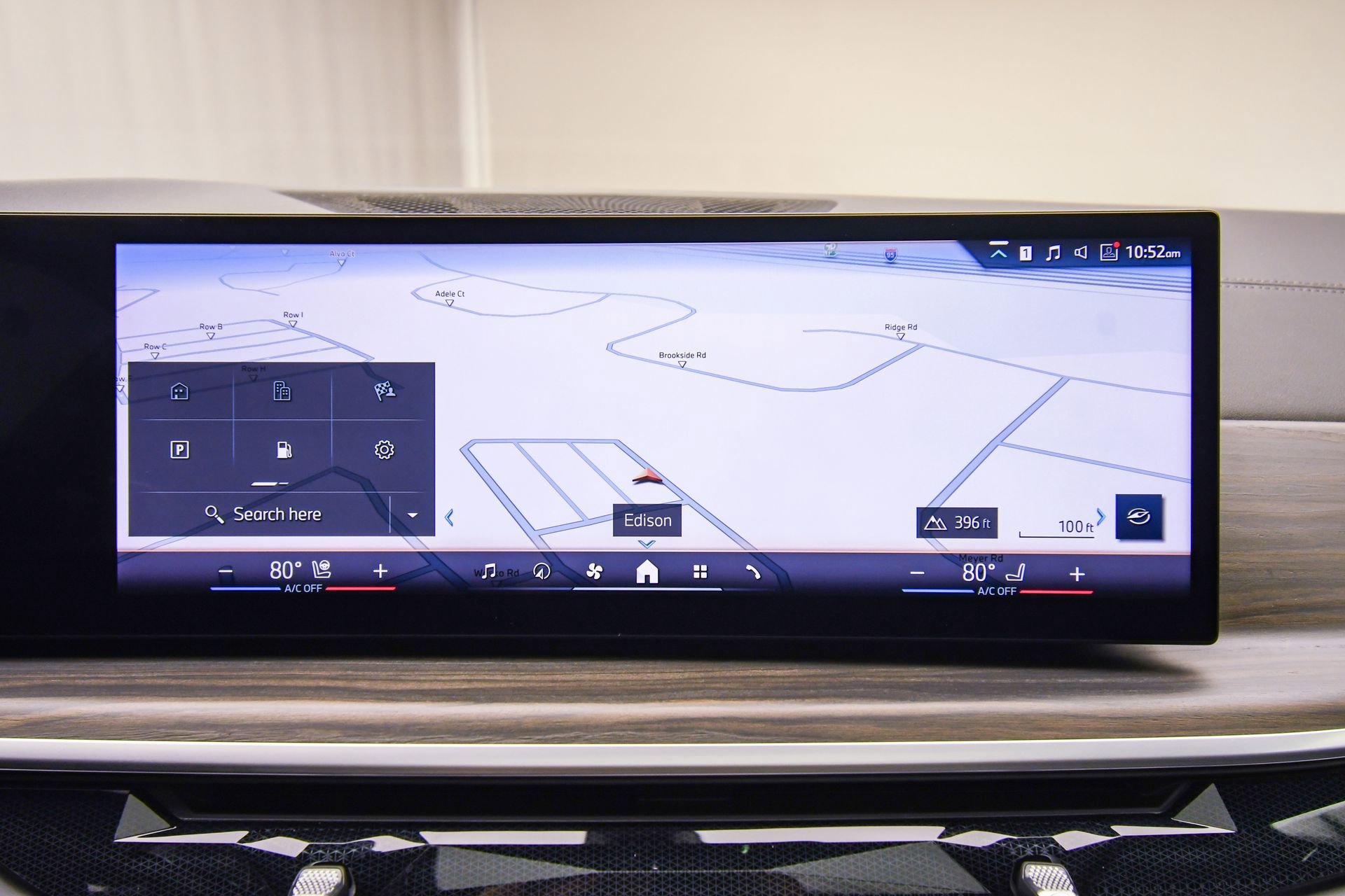 Used 2024 BMW X5 xDrive40i w/ Parking Assistance Package image 41