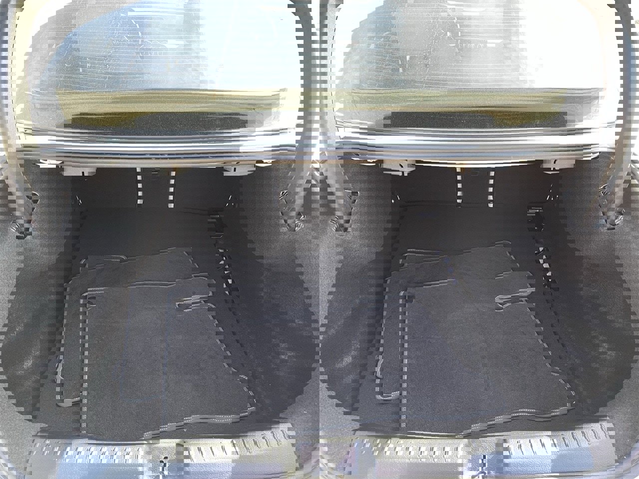 Used 2024 Mercedes-Benz CLA 250 image 28