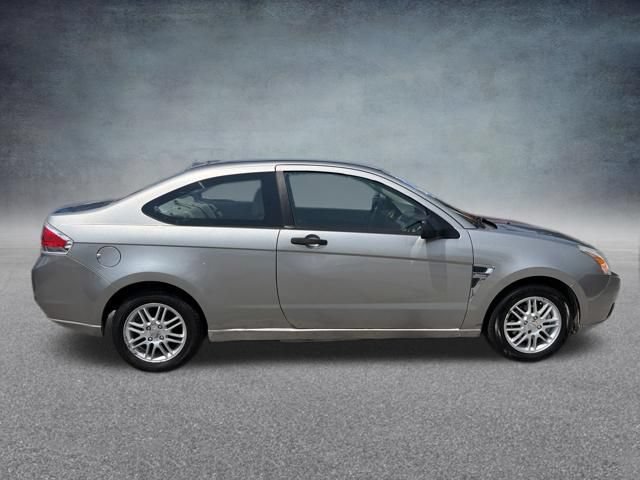 Used 2008 Ford Focus SES FWD image 5