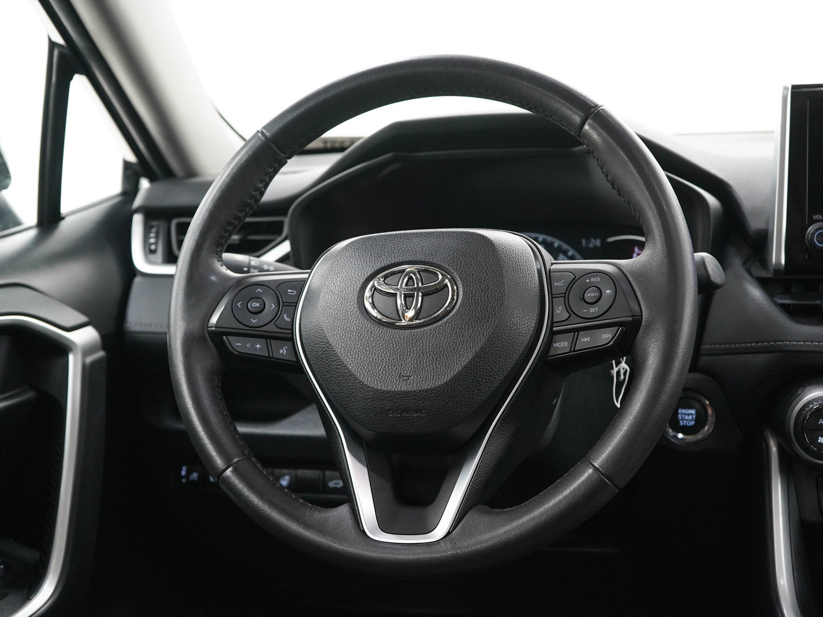 Used 2023 Toyota RAV4 XLE w/ Convenience Package AWD/4WD image 17