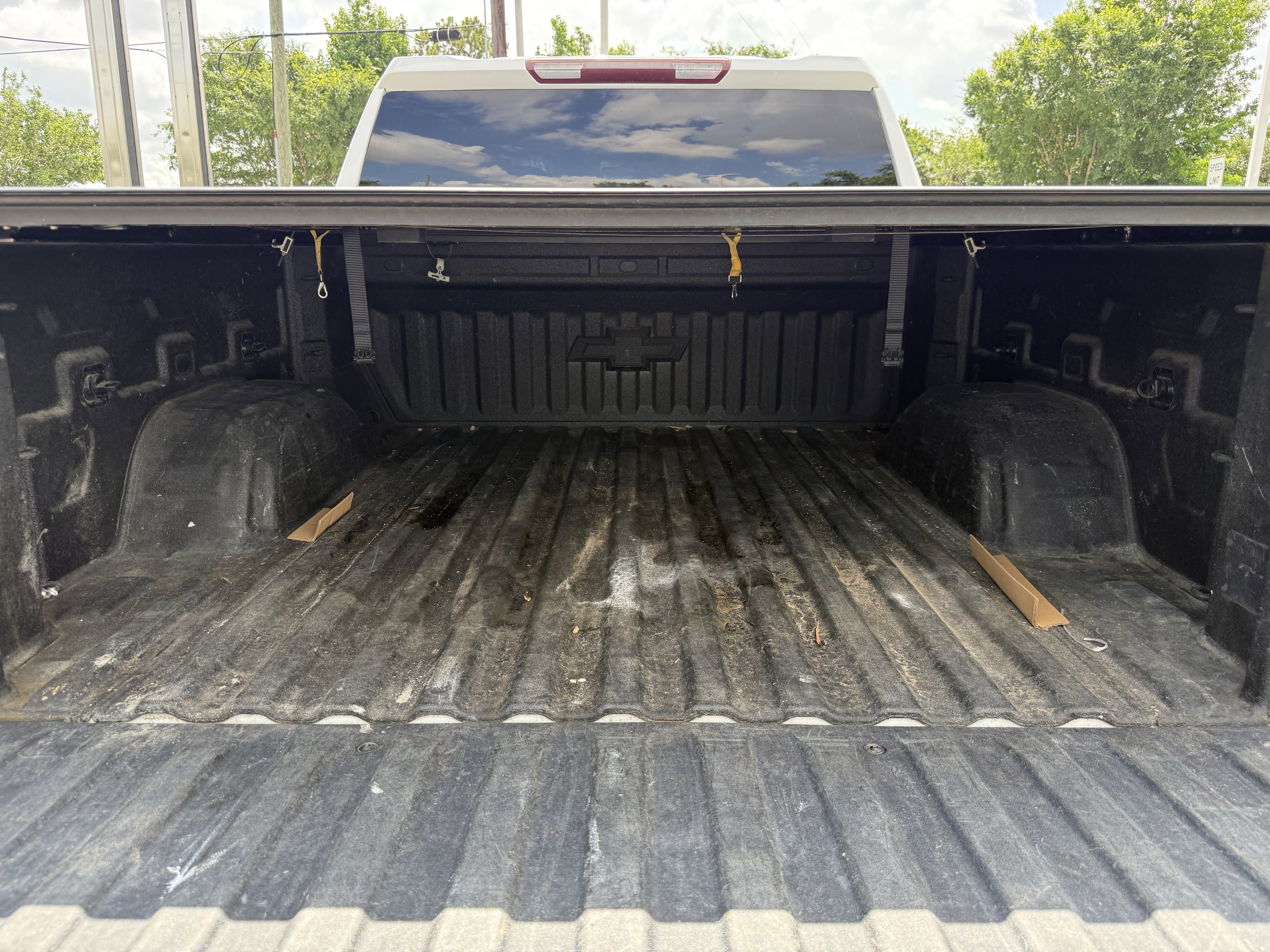 Used 2020 Chevrolet Silverado 1500 Custom w/ Custom Max Trailering Package AWD/4WD image 27