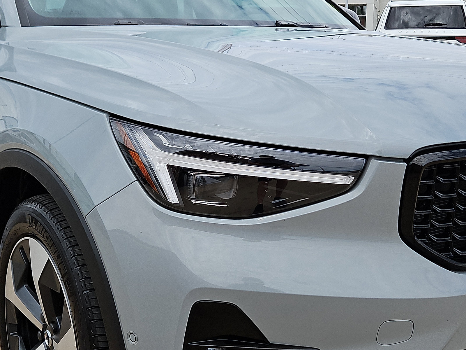 Used 2026 Volvo XC40 B5 Plus w/ Protection Package Premier AWD/4WD image 6