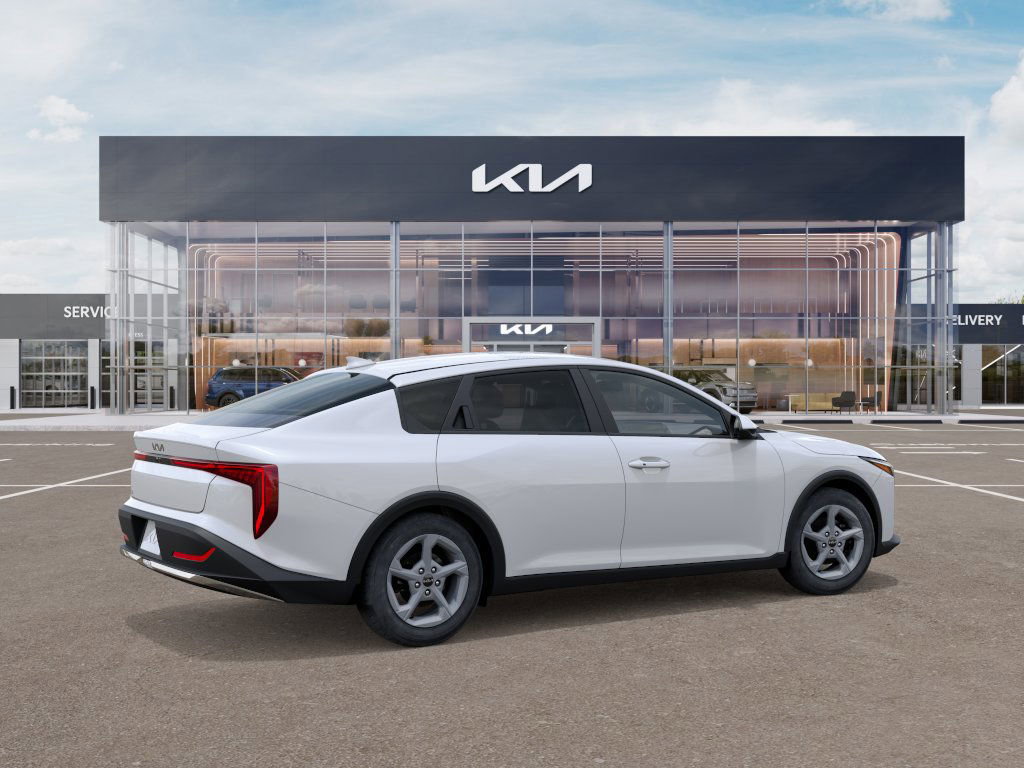 New 2025 Kia K4 LXS image 6