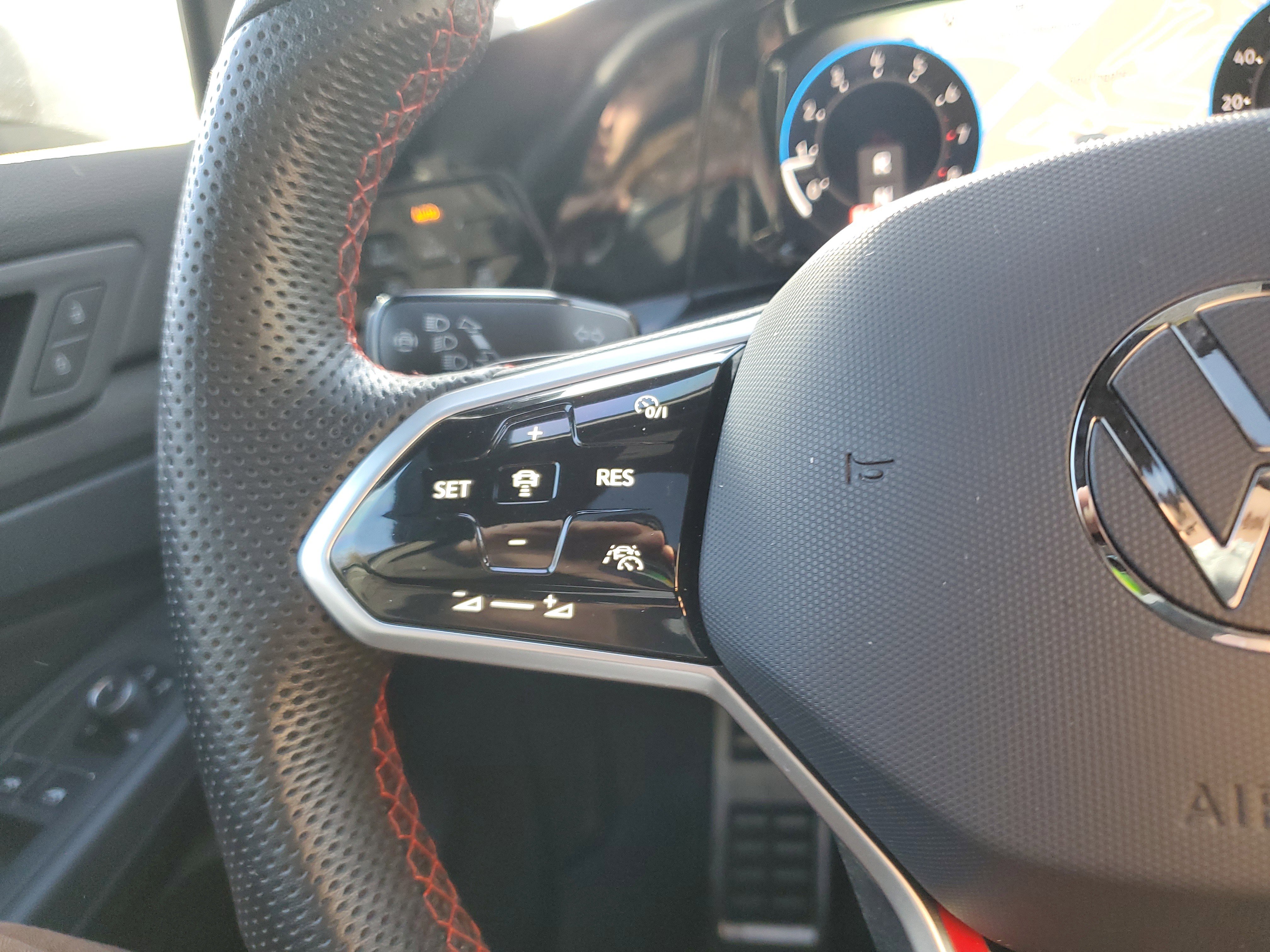 Used 2024 Volkswagen GTI SE image 13