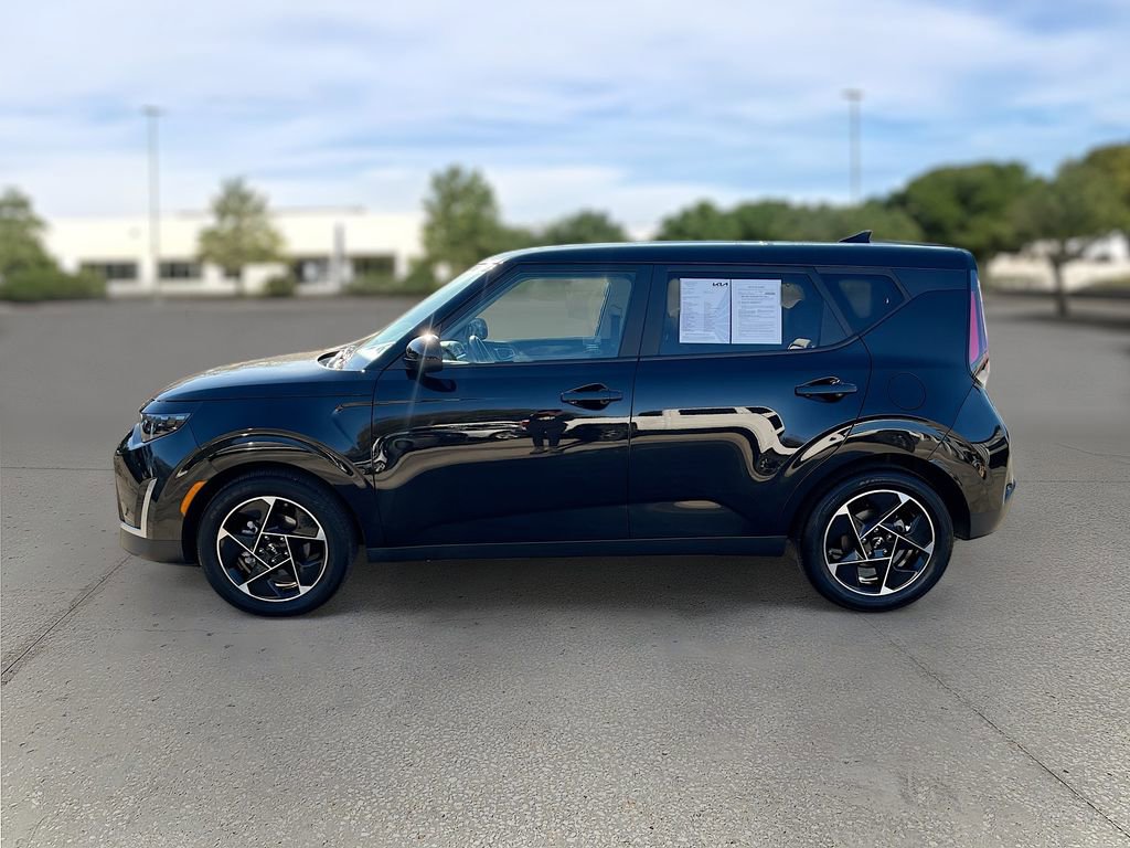 Certified 2023 Kia Soul EX image 3