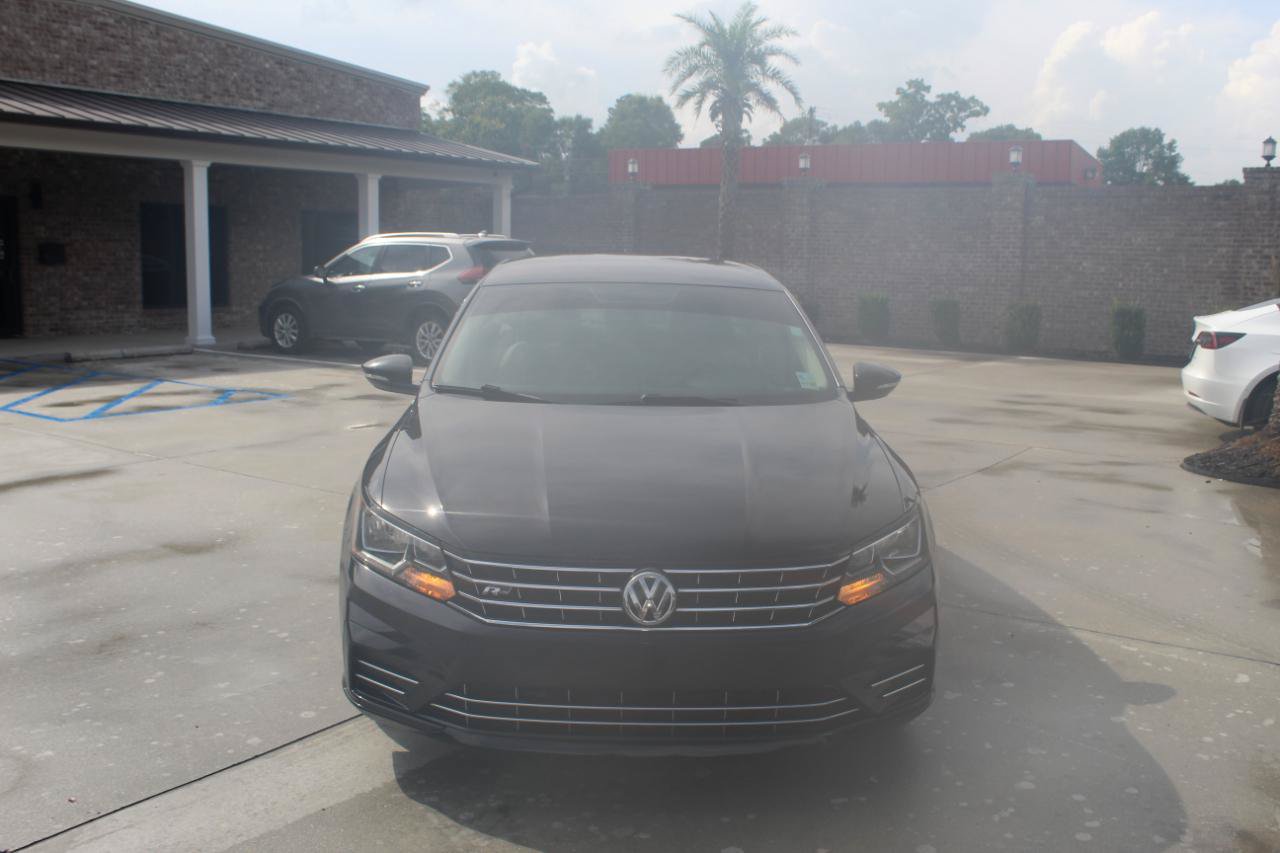 Used 2017 Volkswagen Passat 1.8T R-Line FWD image 6