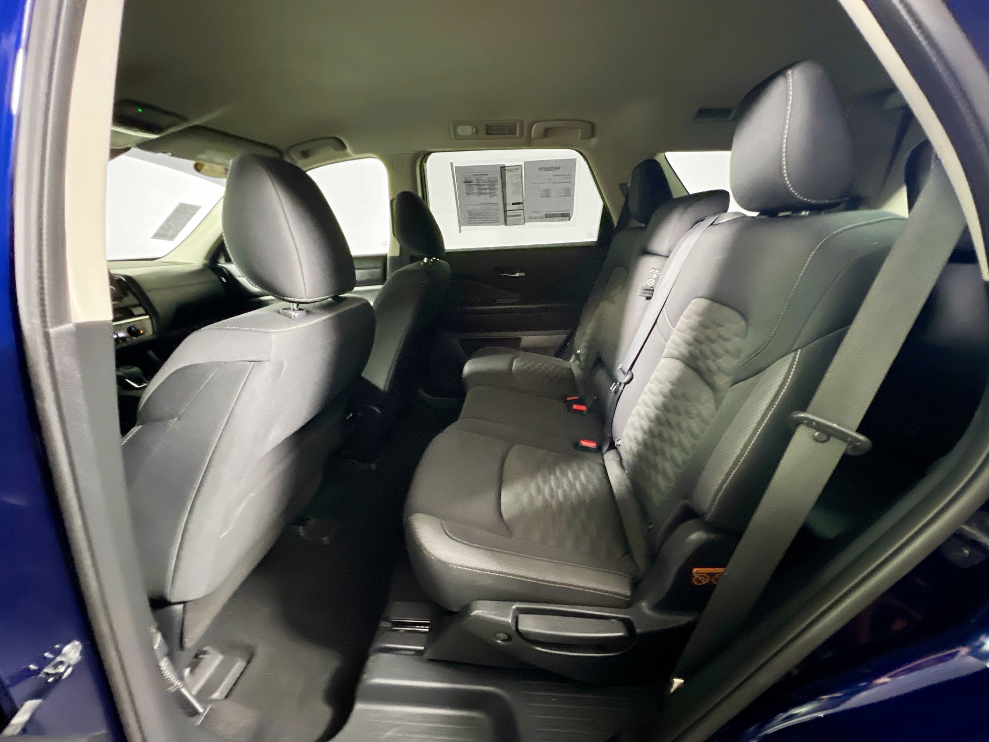 Used 2022 Nissan Pathfinder SV FWD image 28