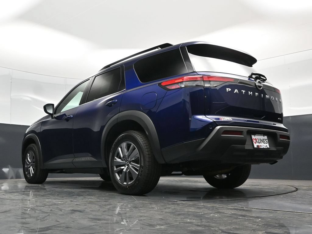 Used 2025 Nissan Pathfinder SV AWD/4WD image 56