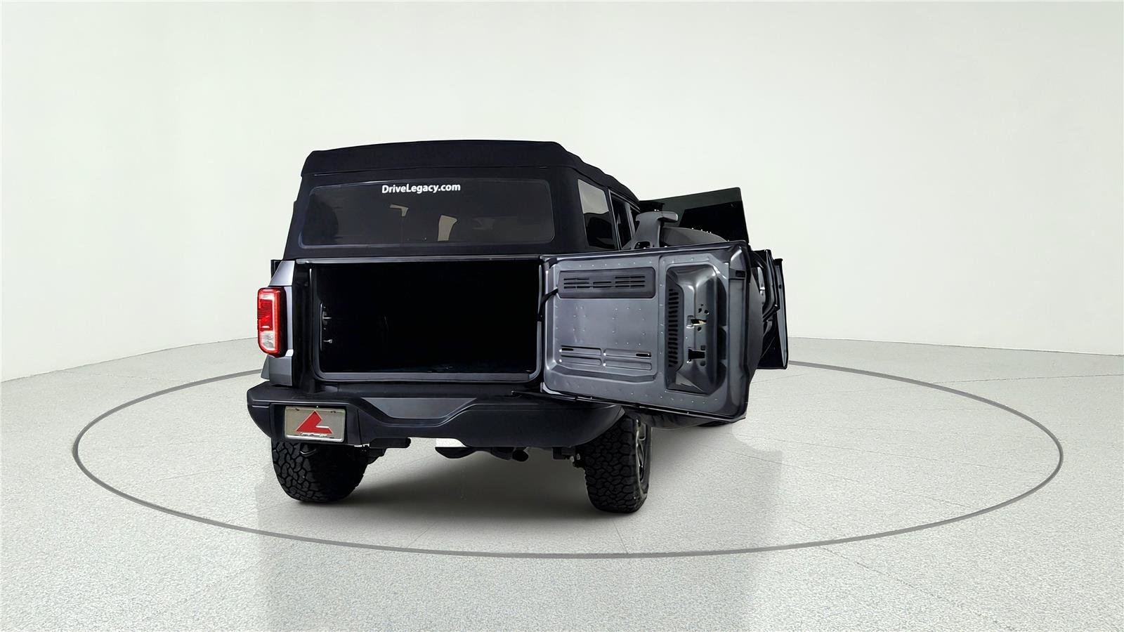 Used 2024 Ford Bronco Black Diamond AWD/4WD image 13