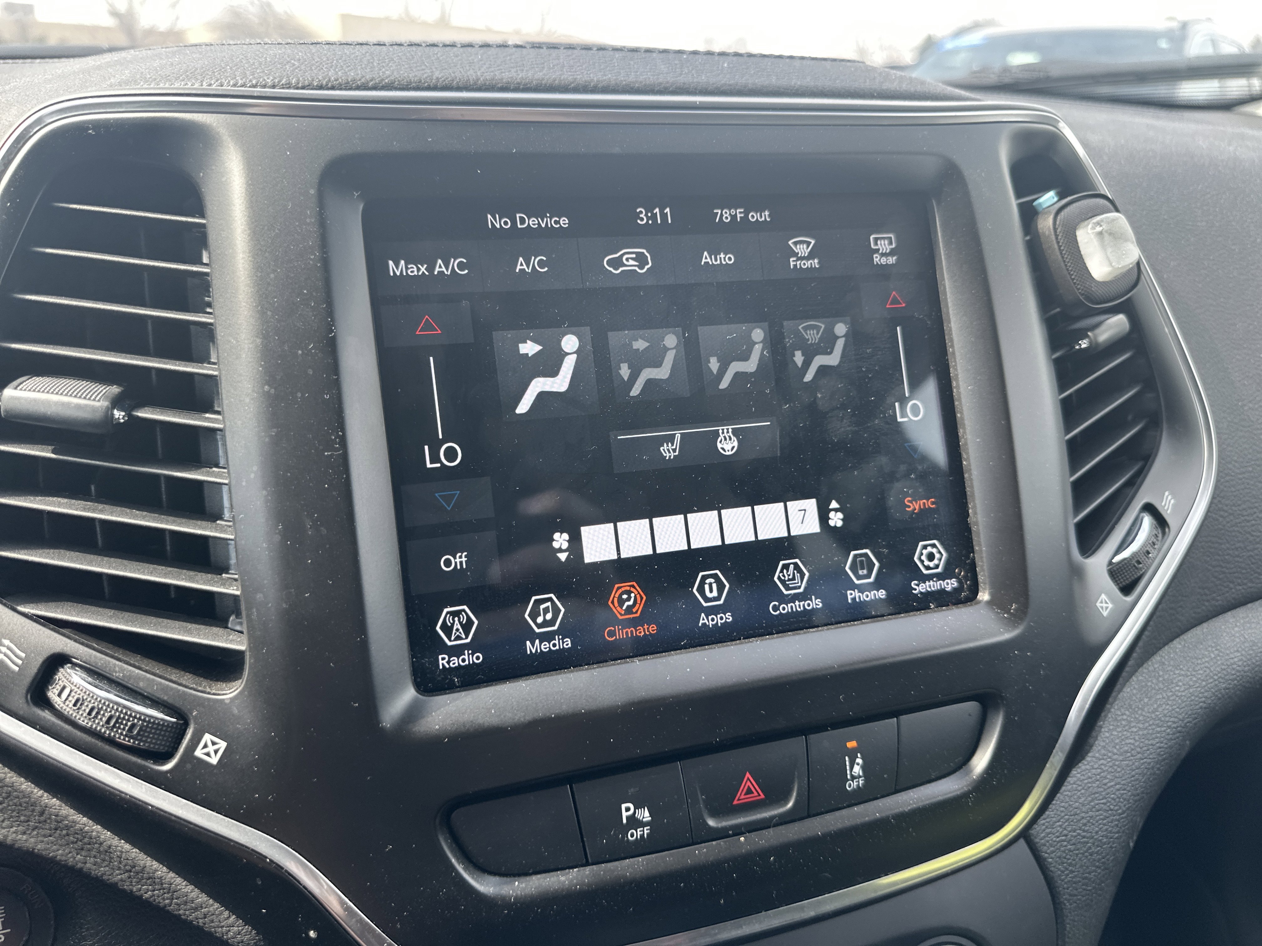 Used 2022 Jeep Cherokee Latitude Lux image 27