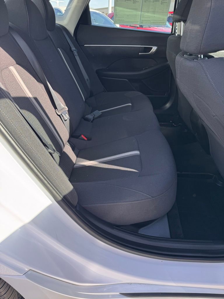 Used 2025 Hyundai Sonata SE image 12