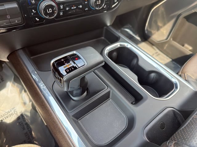 Used 2025 Chevrolet Silverado 1500 High Country AWD/4WD image 25