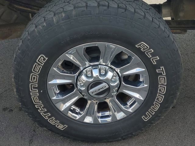 Certified 2017 Ford F250 Lariat w/ Chrome Package image 5