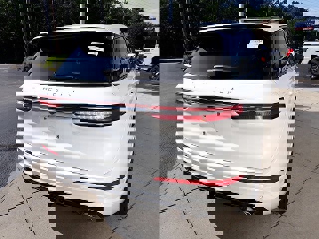 New 2025 Lincoln Corsair Reserve w/ Jet Appearance Package image 6