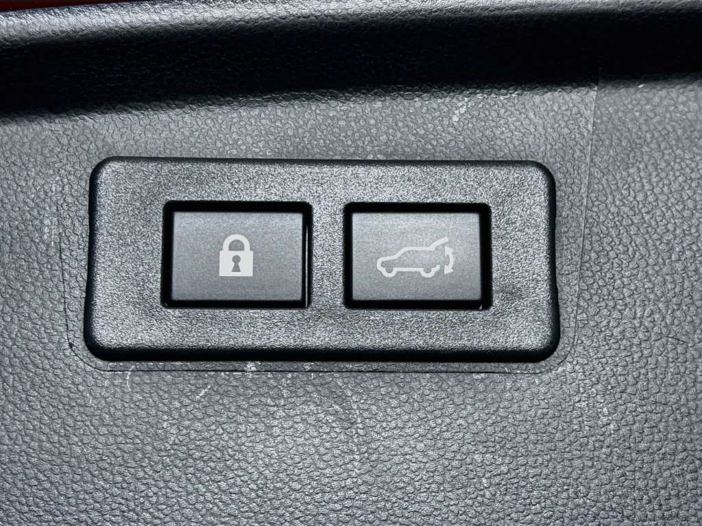 Certified 2023 Subaru Outback Limited AWD/4WD image 31