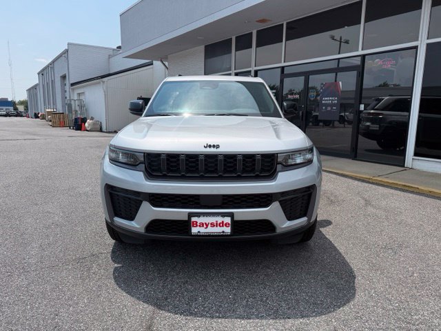 New 2026 Jeep Grand Cherokee Altitude AWD/4WD image 20