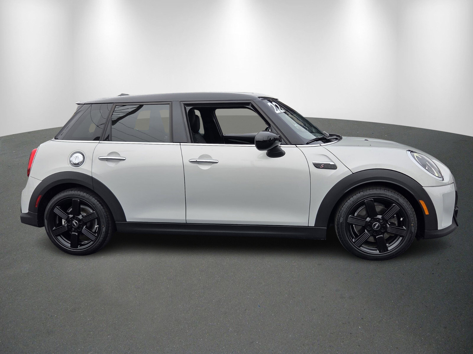 Used 2022 MINI Cooper S image 8