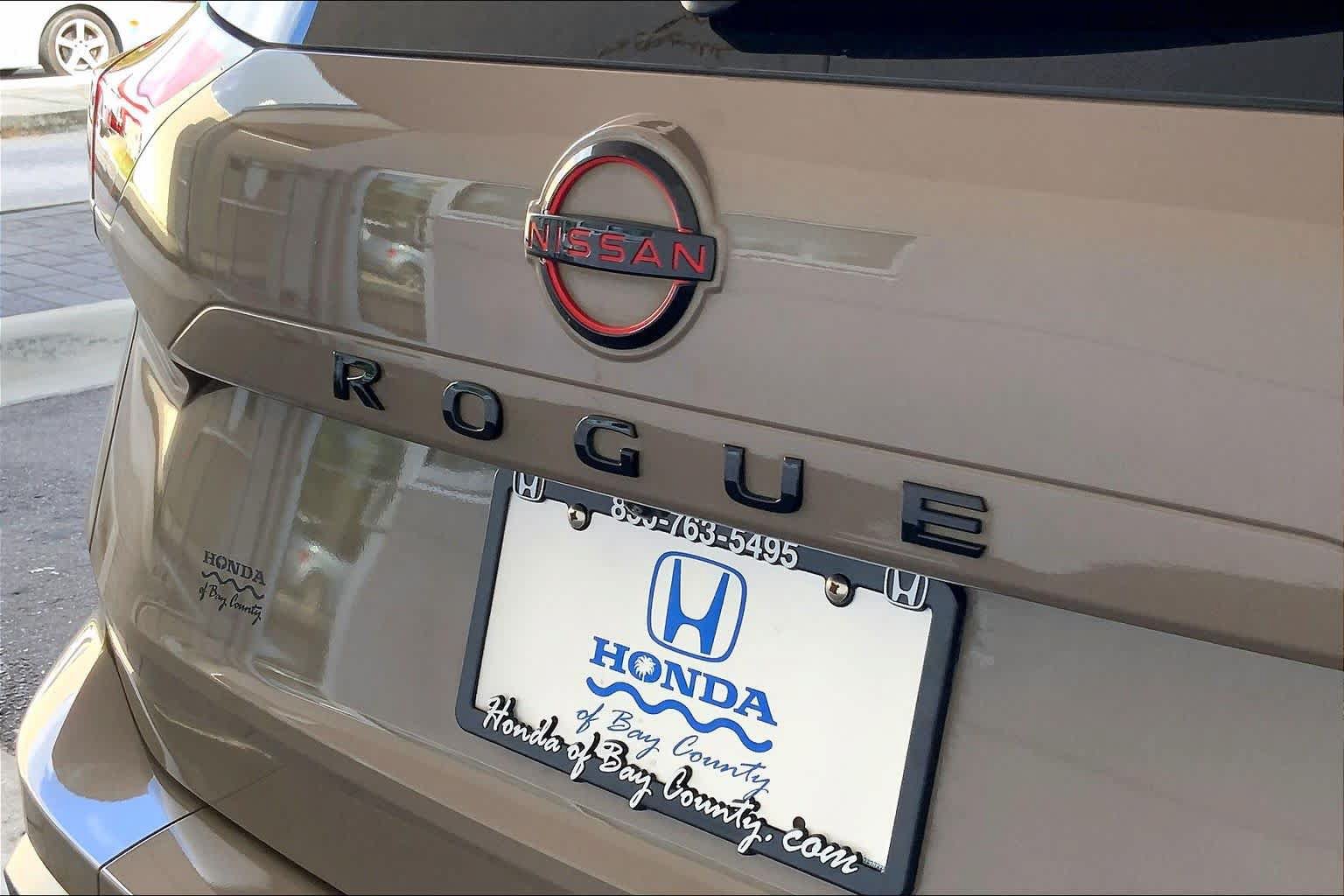 Used 2025 Nissan Rogue SV AWD/4WD image 33