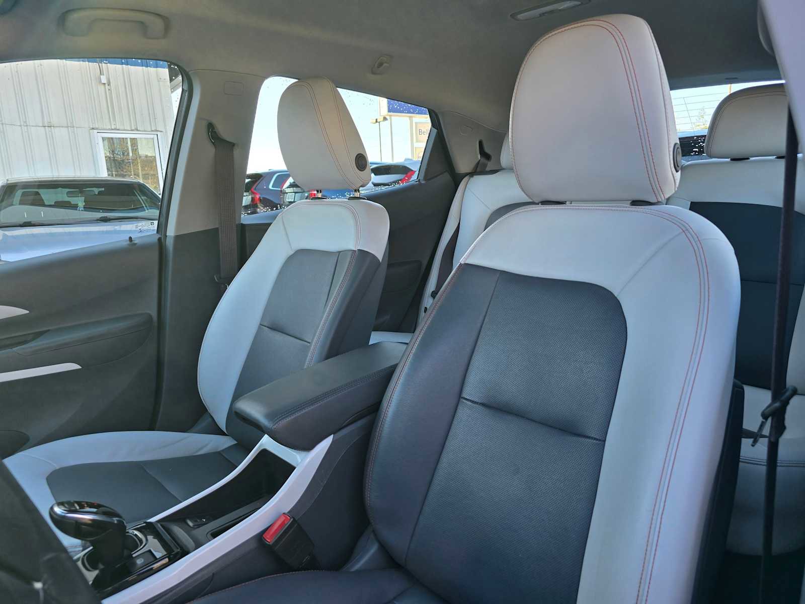 Used 2017 Chevrolet Bolt Premier w/ Driver Confidence II Package image 21