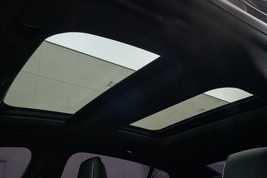 Used 2024 Cadillac CT5 V Blackwing w/ LPO, Bronce Accent Package image 23