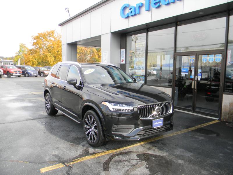 Used 2023 Volvo XC90 B5 Core w/ Protection Package Premier image 2