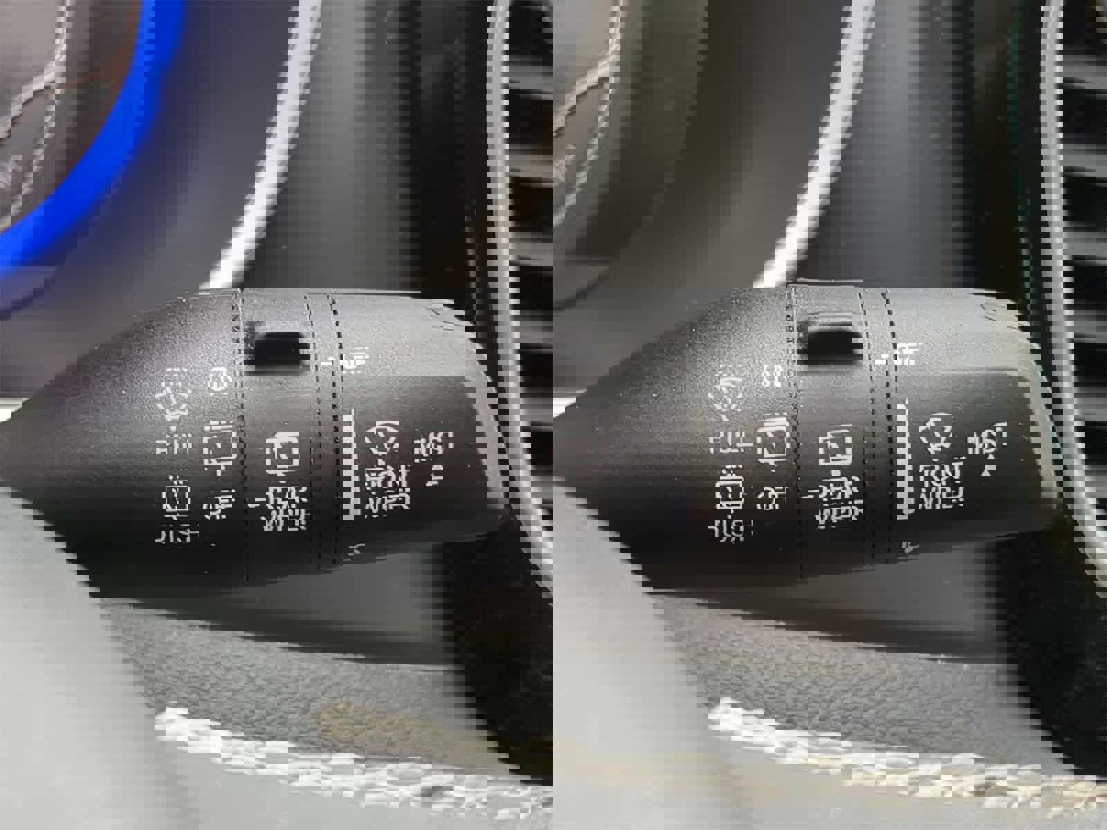 Used 2023 Chrysler Pacifica Touring-L image 25