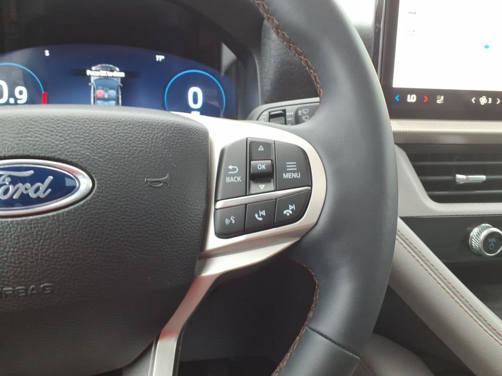 Certified 2025 Ford Explorer Active w/ Active Comfort Package AWD/4WD image 20