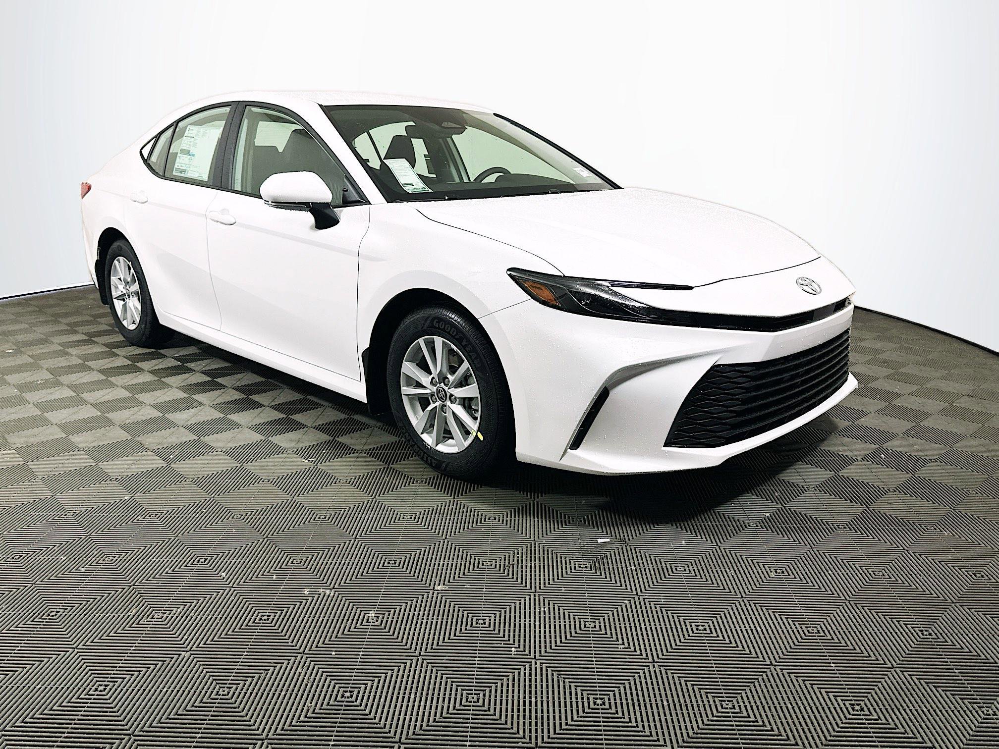 New 2026 Toyota Camry LE FWD image 1