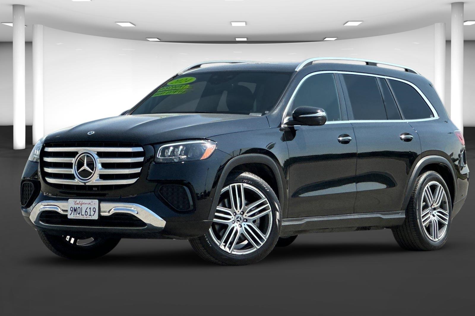 Used 2024 Mercedes-Benz GLS 450 4MATIC image 2