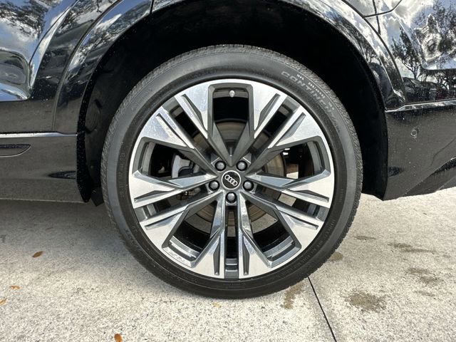 Used 2025 Audi Q8 Premium Plus w/ Premium Plus Package image 18