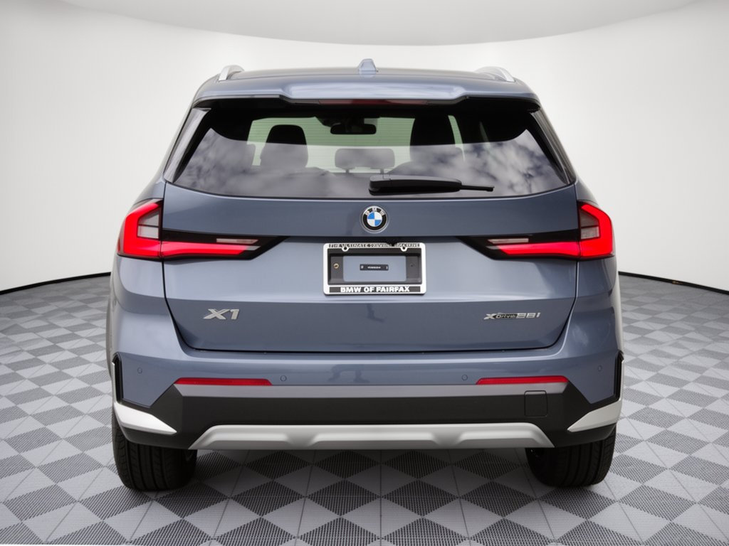 New 2027 BMW X1 xDrive28i AWD/4WD image 11