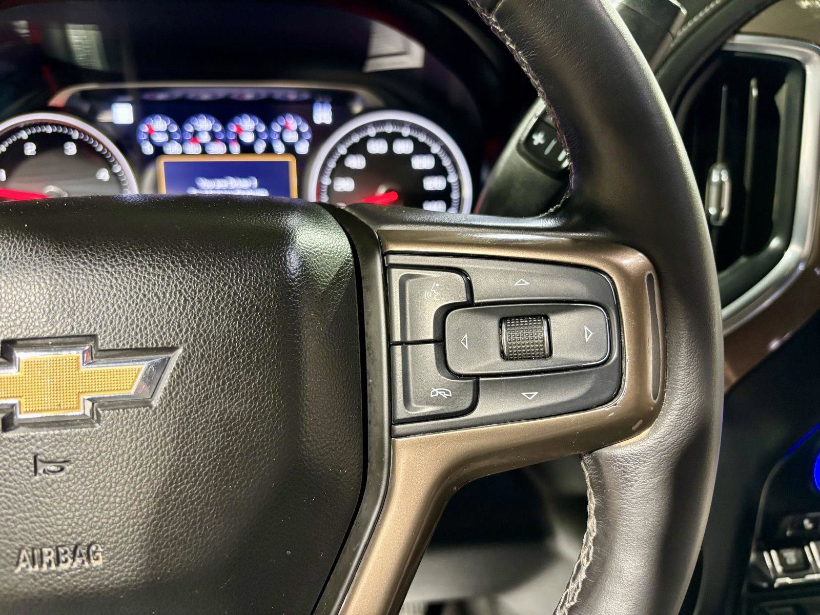 Used 2020 Chevrolet Silverado 2500 High Country w/ Gooseneck/5TH Wheel Package AWD/4WD image 33