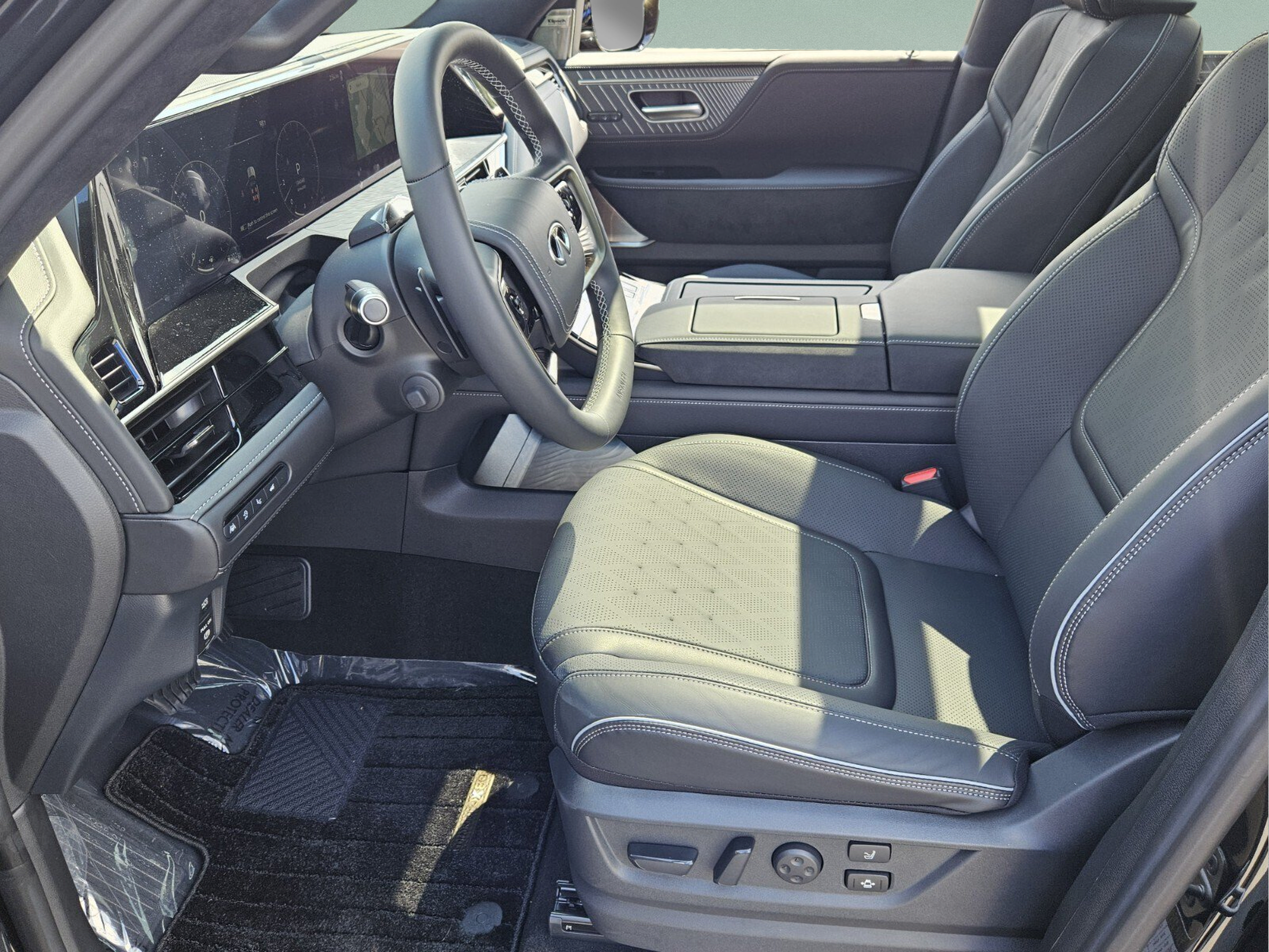 New 2027 INFINITI QX80 Autograph w/ Premium Cargo Package AWD/4WD image 13