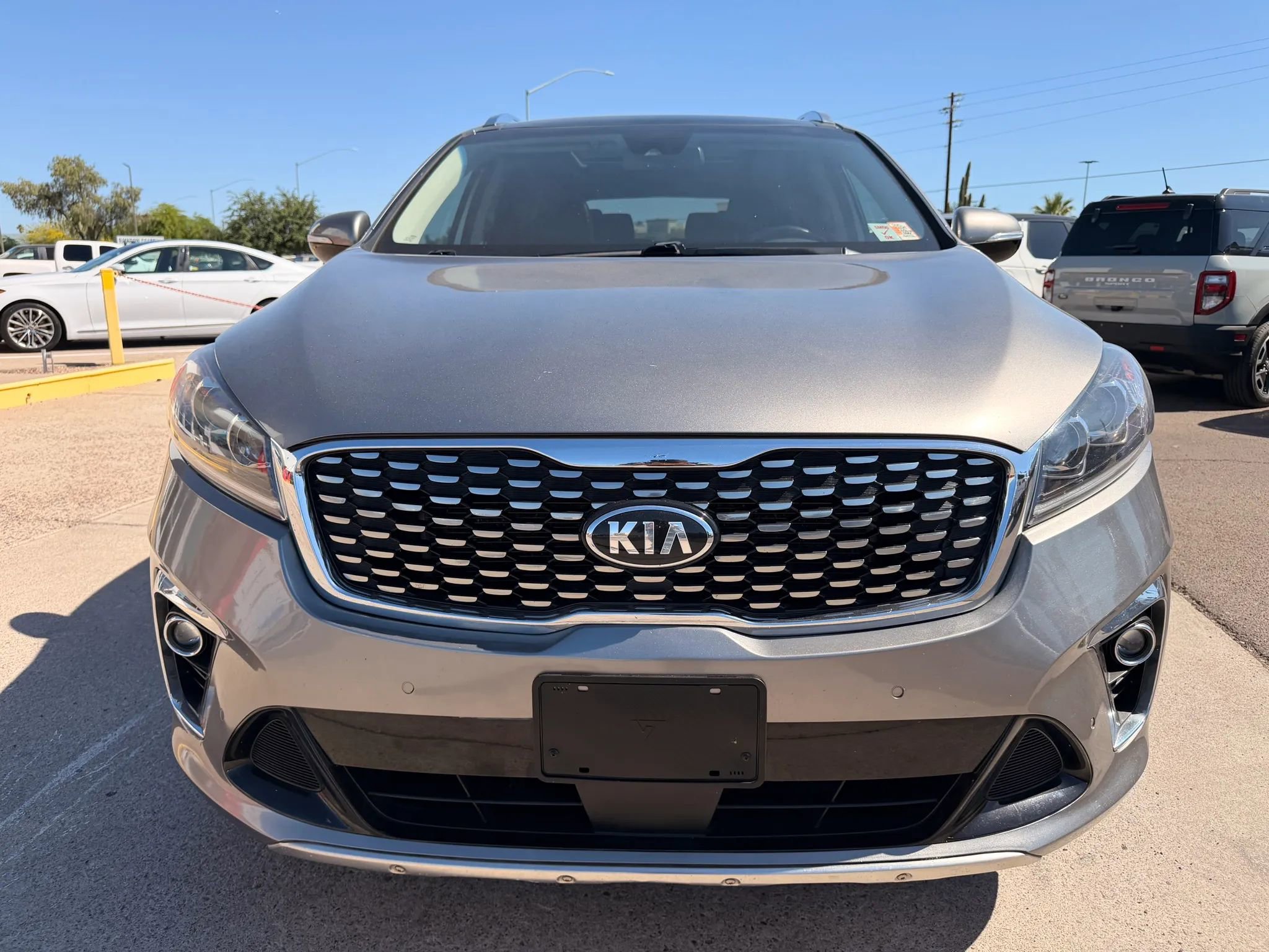 Used 2019 Kia Sorento SX image 2