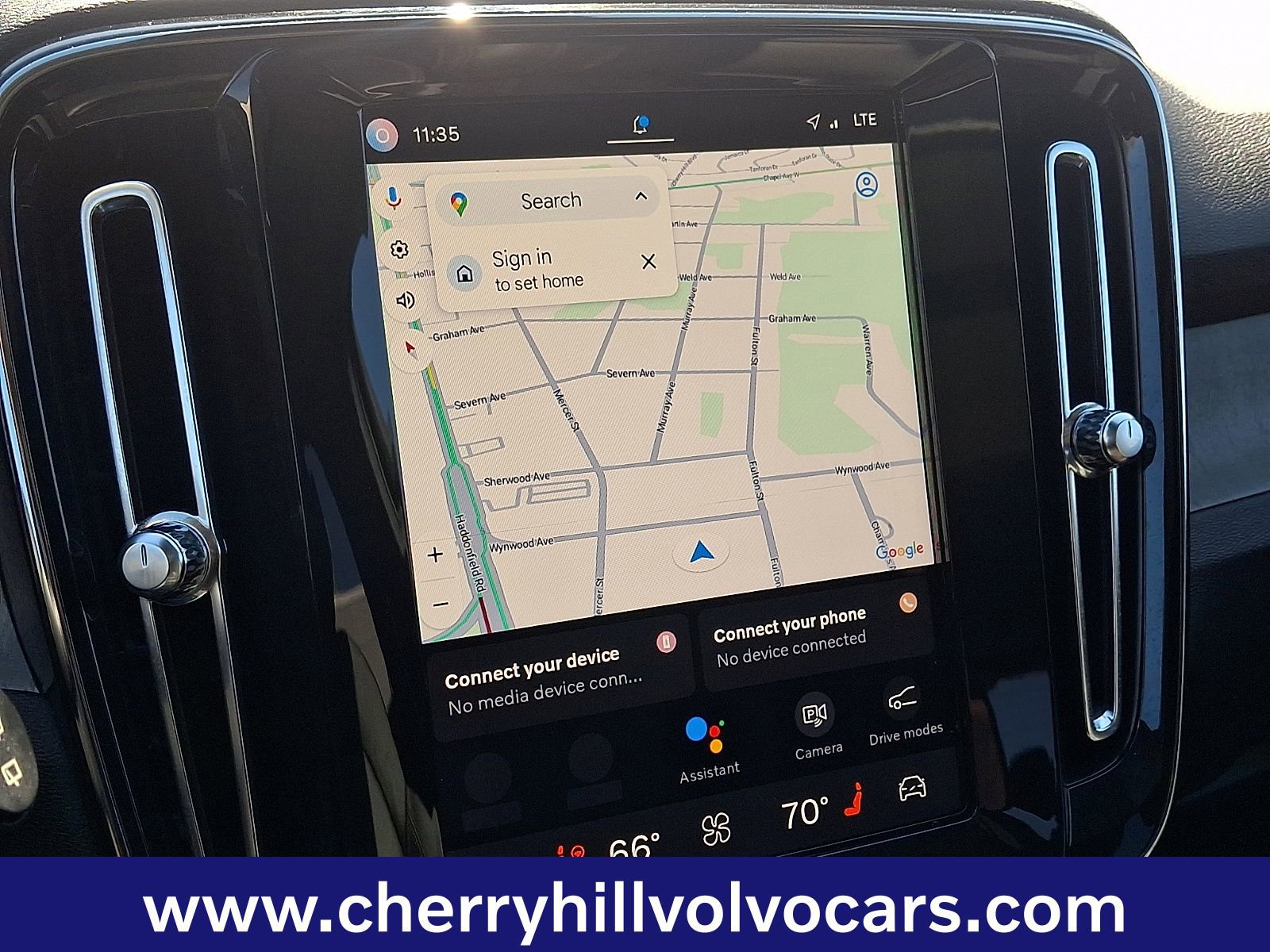 Certified 2023 Volvo XC40 B5 Plus w/ Driver Assist Package image 18