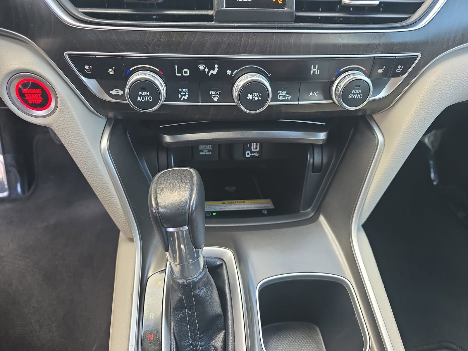 Used 2018 Honda Accord Touring image 27