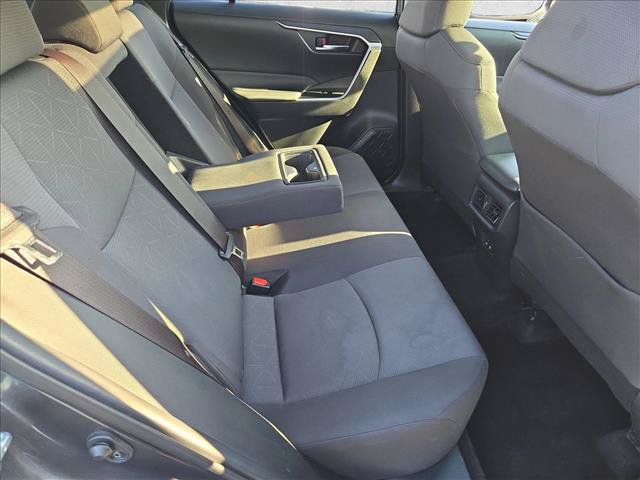 Used 2019 Toyota RAV4 XLE w/ Convenience Package FWD image 20