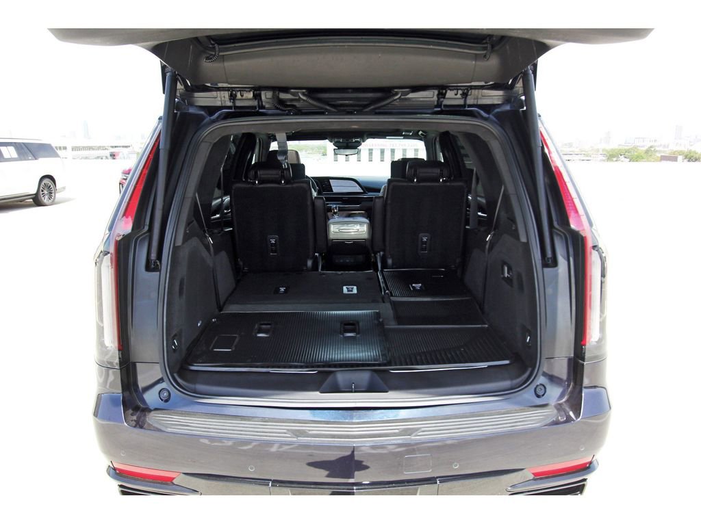 Used 2021 Cadillac Escalade Sport Platinum AWD/4WD image 31