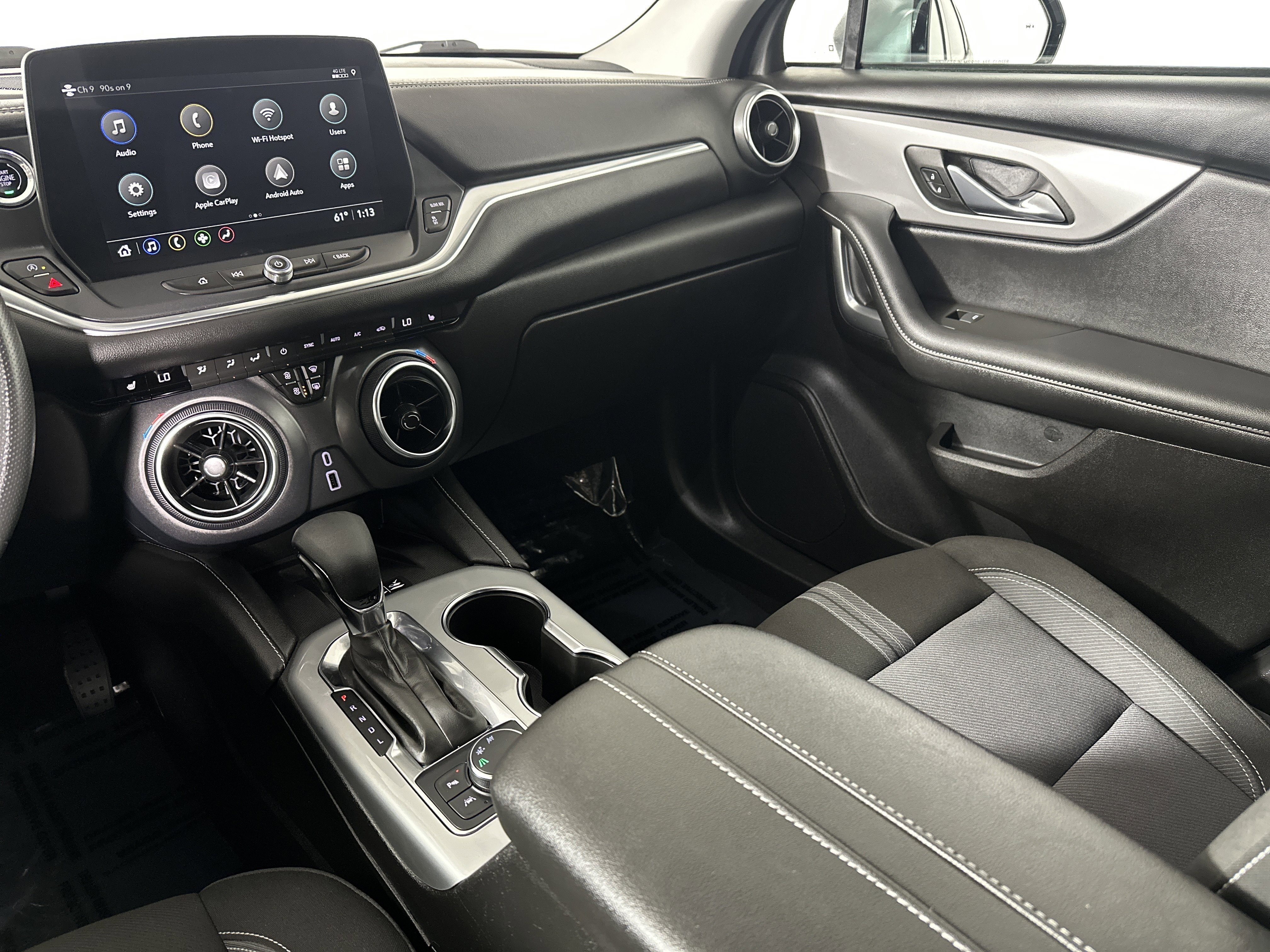Used 2024 Chevrolet Blazer LT w/ Convenience Package FWD image 22