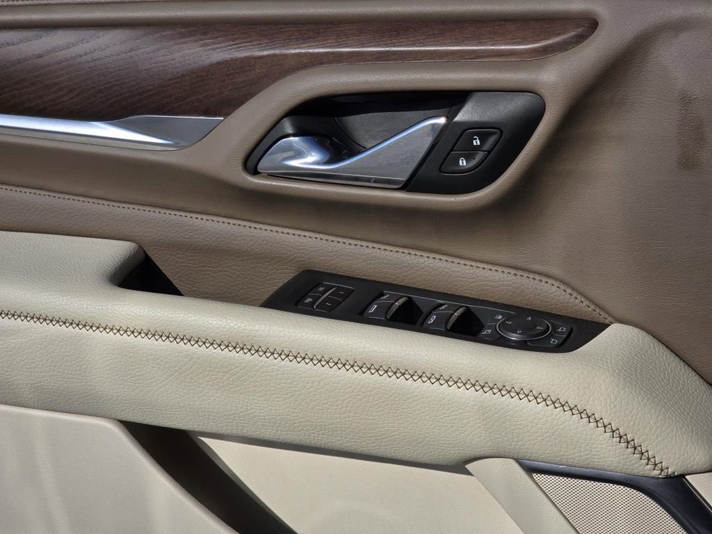 Used 2021 GMC Yukon XL Denali w/ Denali Premium Package image 25