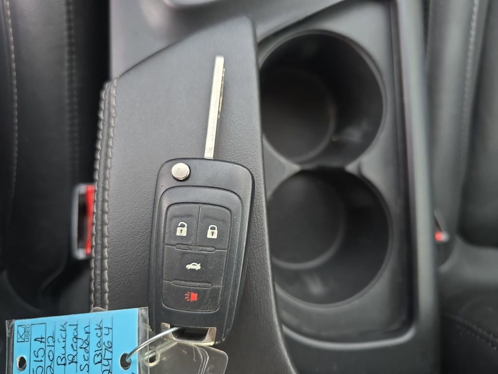 Used 2012 Buick Regal Leather FWD image 34