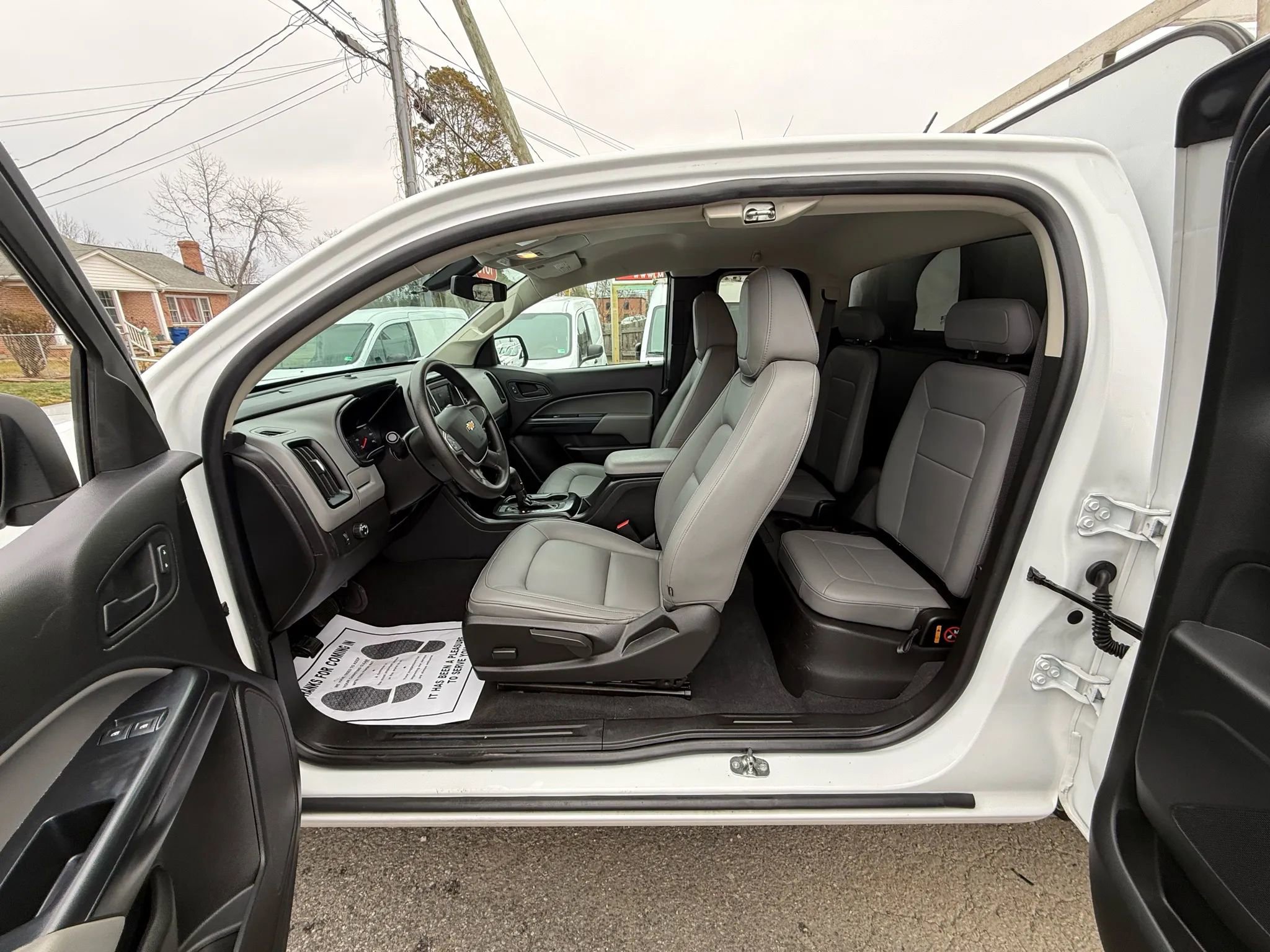 Used 2021 Chevrolet Colorado W/T w/ WT Convenience Package image 2