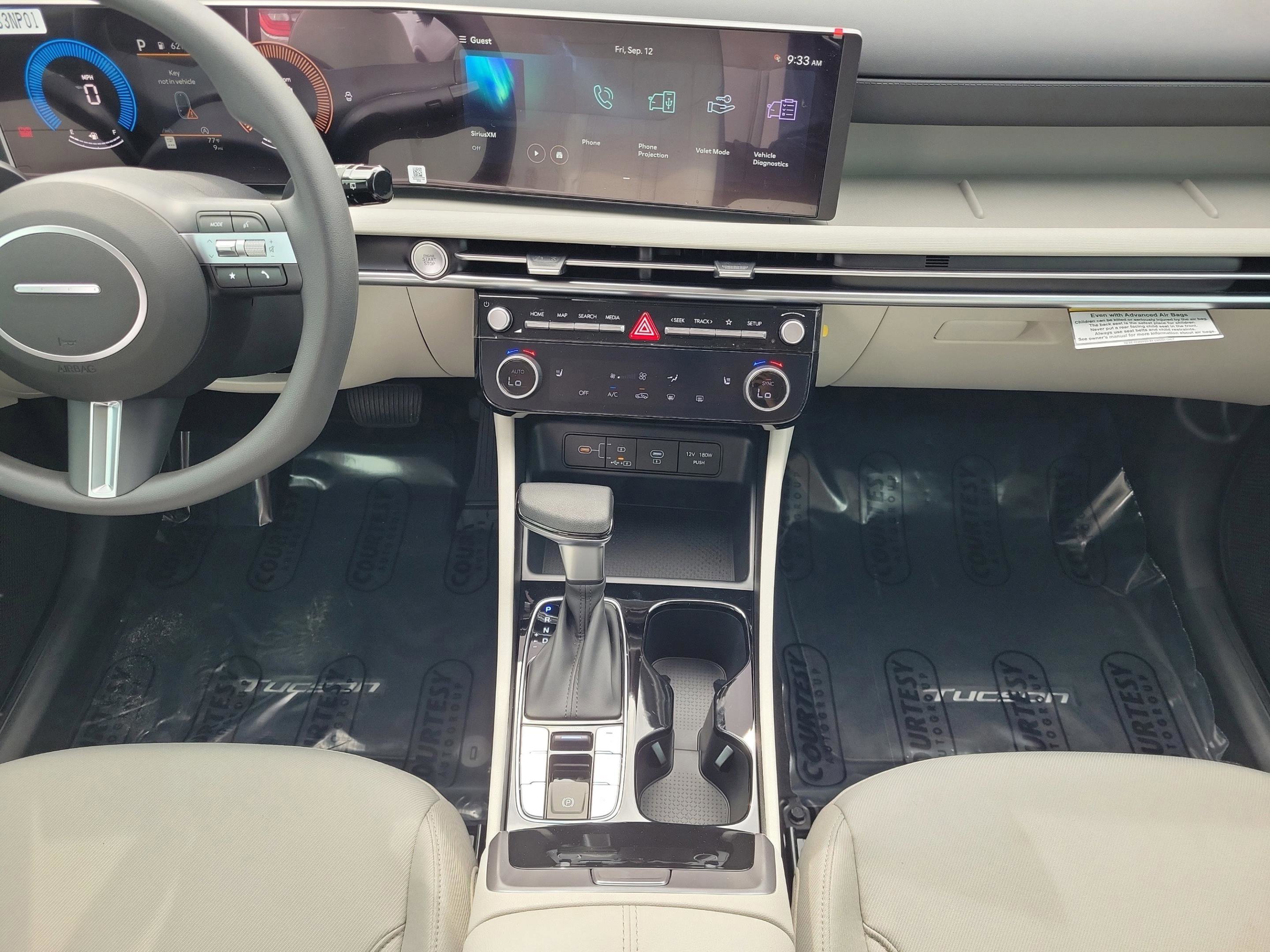 New 2026 Hyundai Tucson SEL image 13