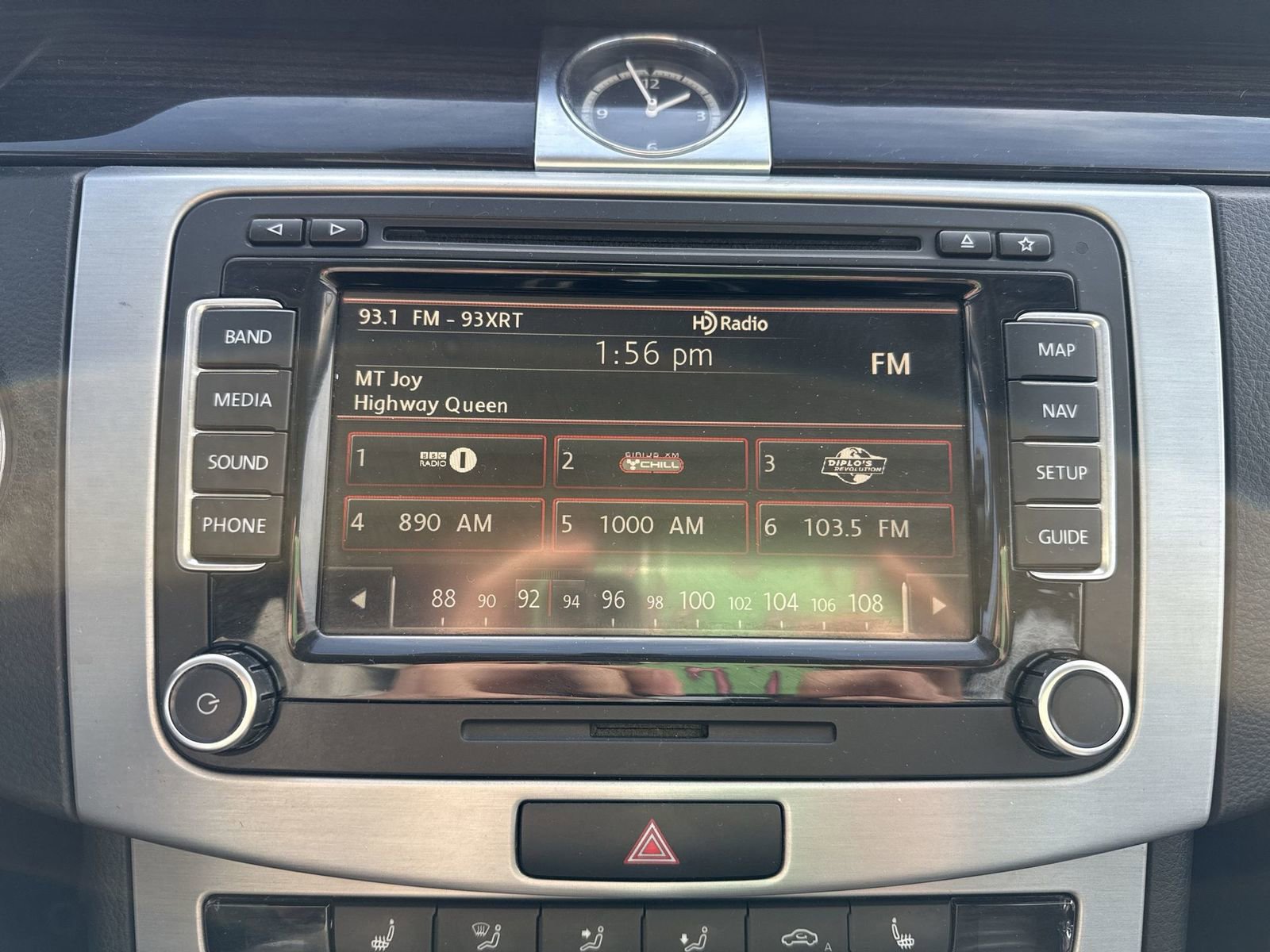 Used 2013 Volkswagen CC Executive image 16