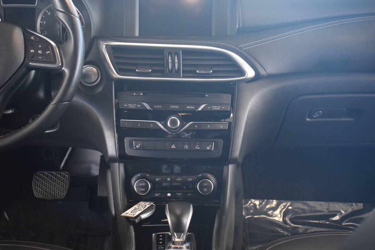 Used 2018 INFINITI QX30 Premium w/ Navigation Package AWD/4WD image 42