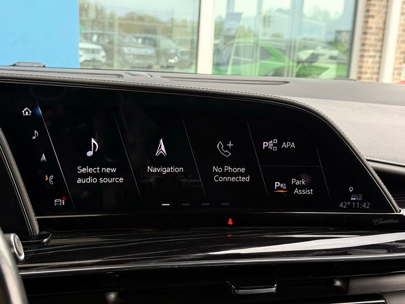 Used 2023 Cadillac Escalade ESV Sport AWD/4WD image 74