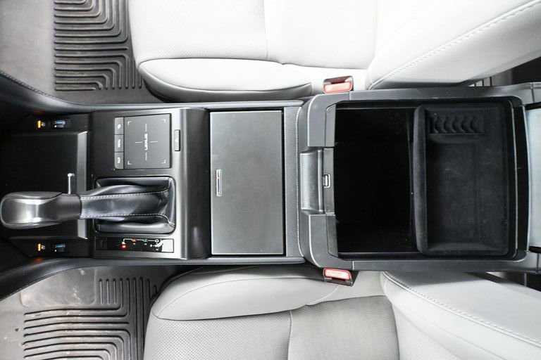 Used 2023 Lexus GX 460 w/ Black Line Special Edition AWD/4WD image 36