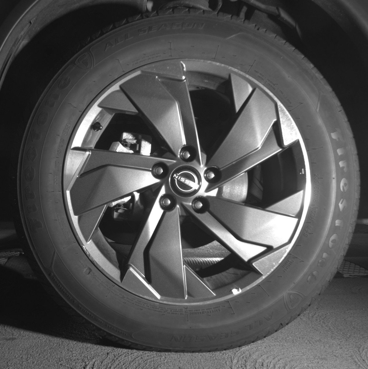 Used 2025 Nissan Rogue SV FWD image 12